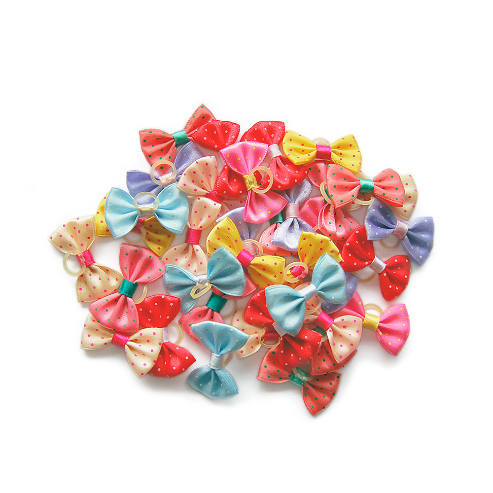 Kokardka w kropeczki malutkie kolorowe kropki groszki satynowa czerwona niebieska różowa fioletowa kremowa kropki dla Yorka dla Maltańczyka