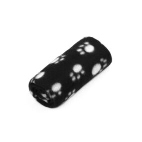 Czarny kocyk dla pieska koc dla psa wzór w łapki ze wzorem w łapki