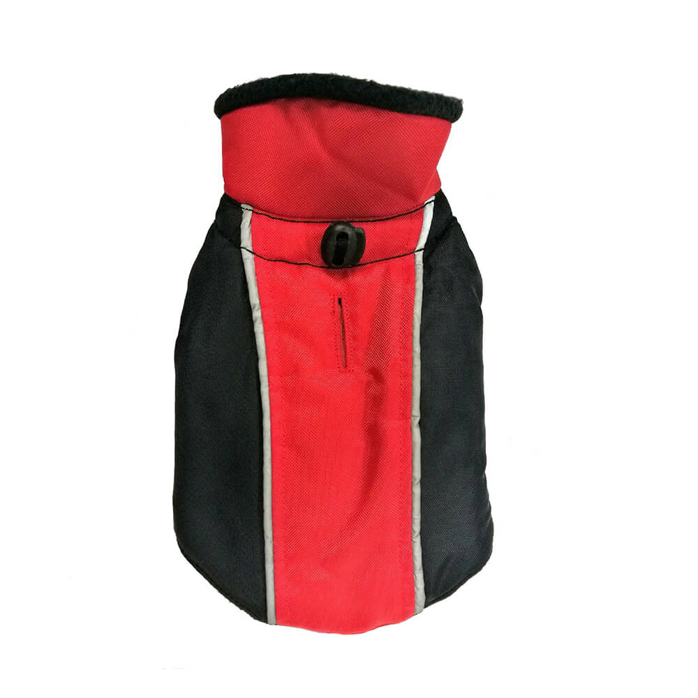Derka kurtka czarna z czerwonym pasem z odblaskiem odblaskową lamówką ubranko dla psa z otworem na kółko od obroży zapinane na rzep i napy ściągacz na szyi