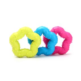 Gryzak kwiatek w łapki, dla małego psiaka, pieska, szczenięcia, szczeniaka, niebieski, różowy, zielony, TPR, gumowy, ring