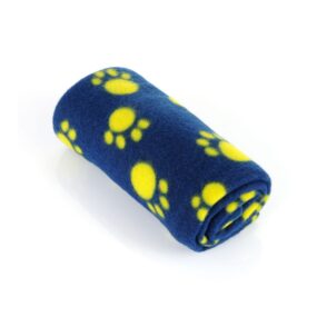 Granatowy koc z polaru w łapki, kocyk dla psiaka w żółte łapy, koc dla kotka